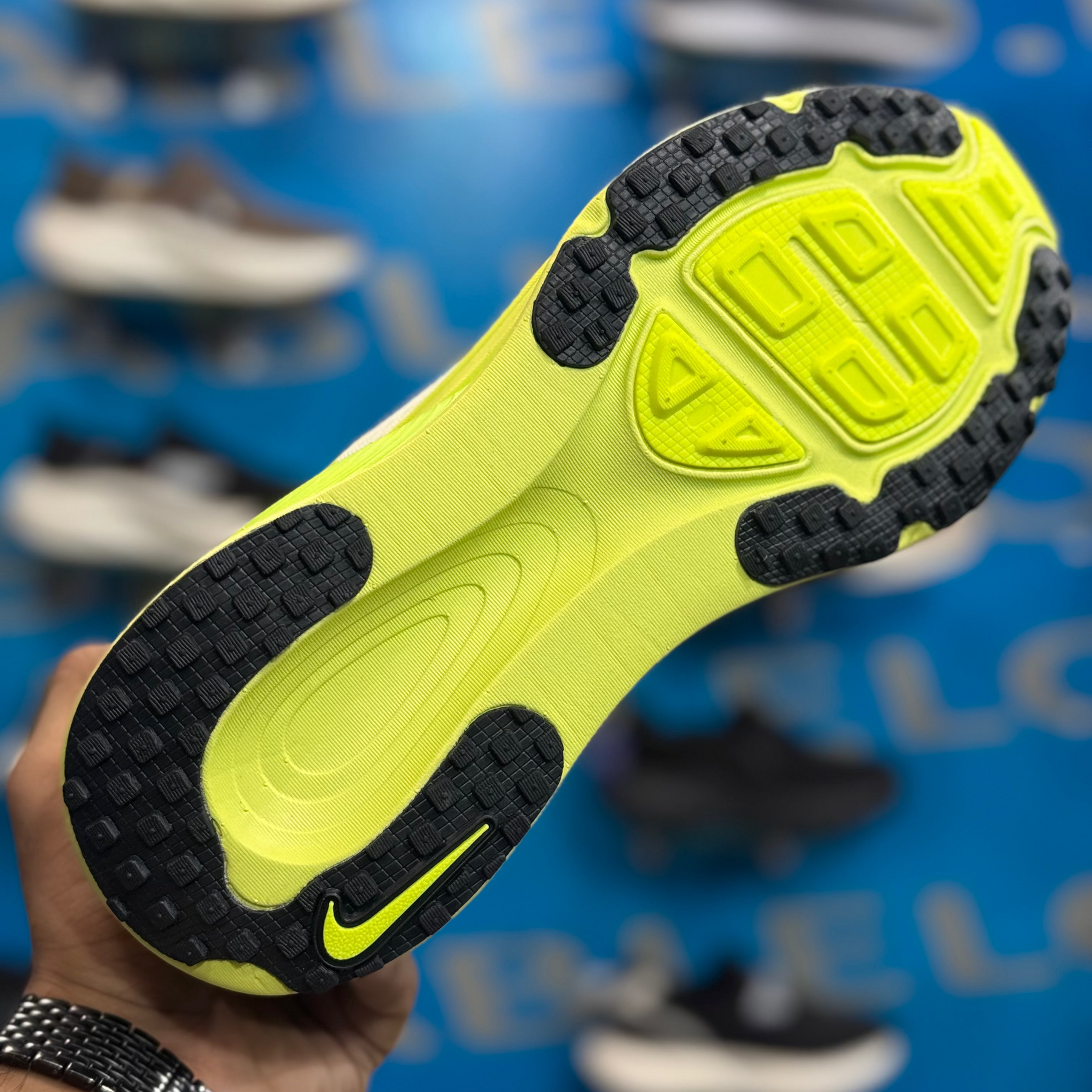 Nike Vomero 18 Green Premium Quality (Dot perfect)