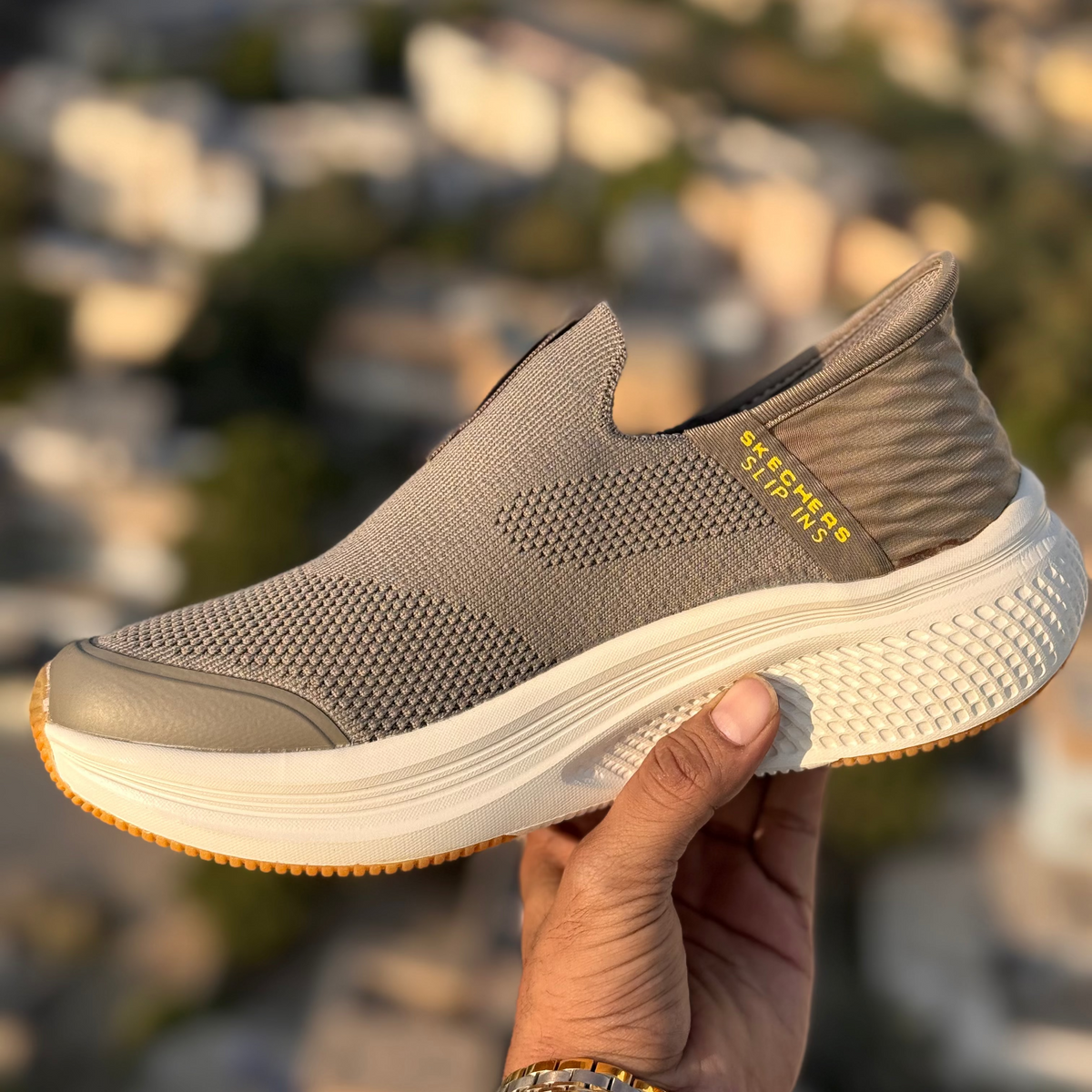 SKECHERS ULTRALIGHT Khaki white premium quality (Dot perfect)