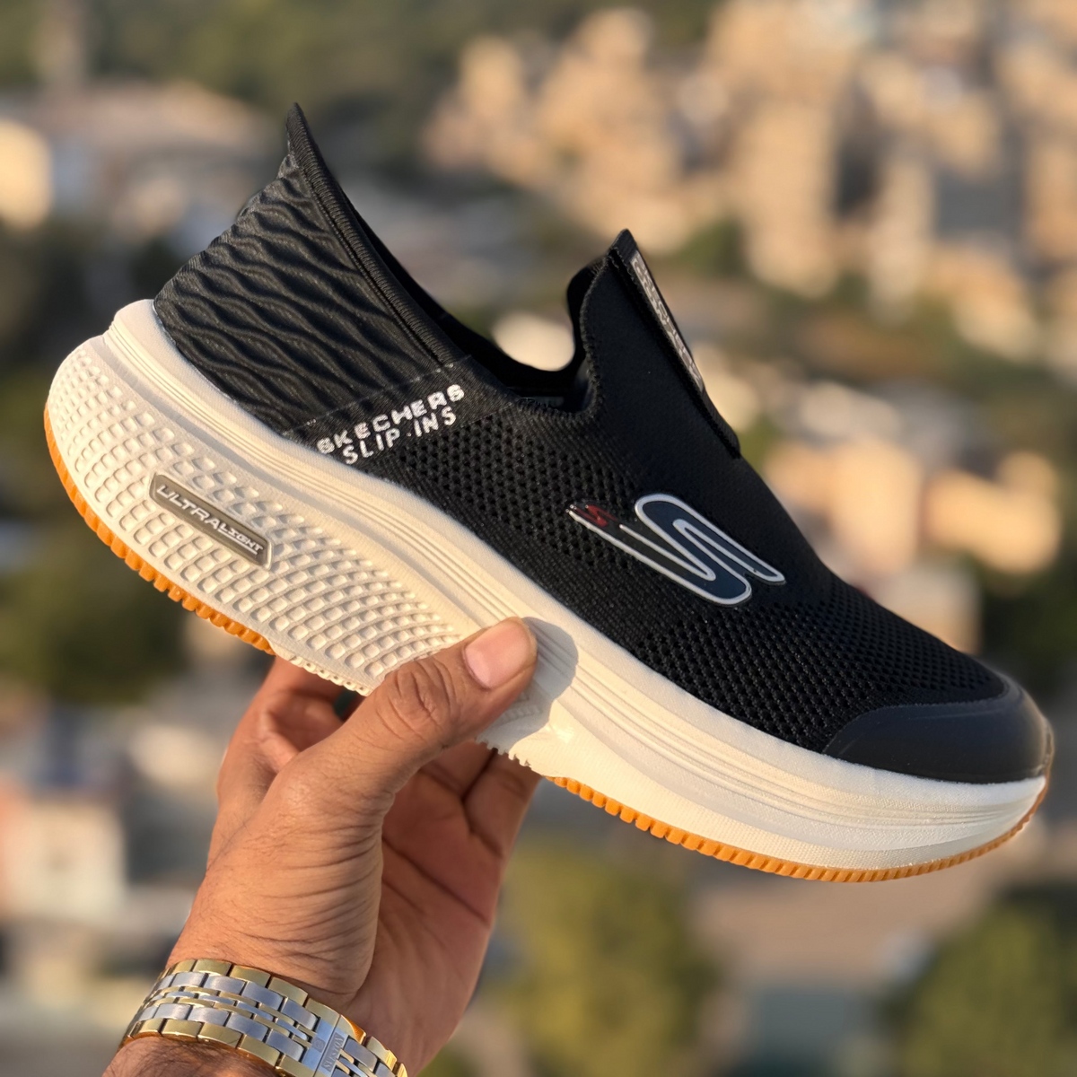 SKECHERS ULTRALIGHT Black white premium quality (Dot perfect)