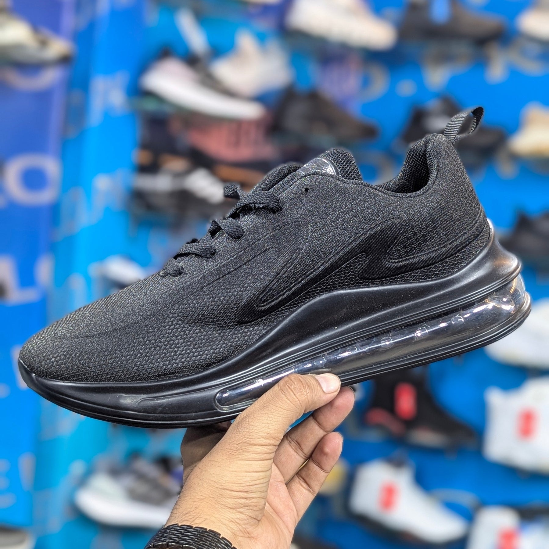 Nike Airmax Run Plus Triple Black