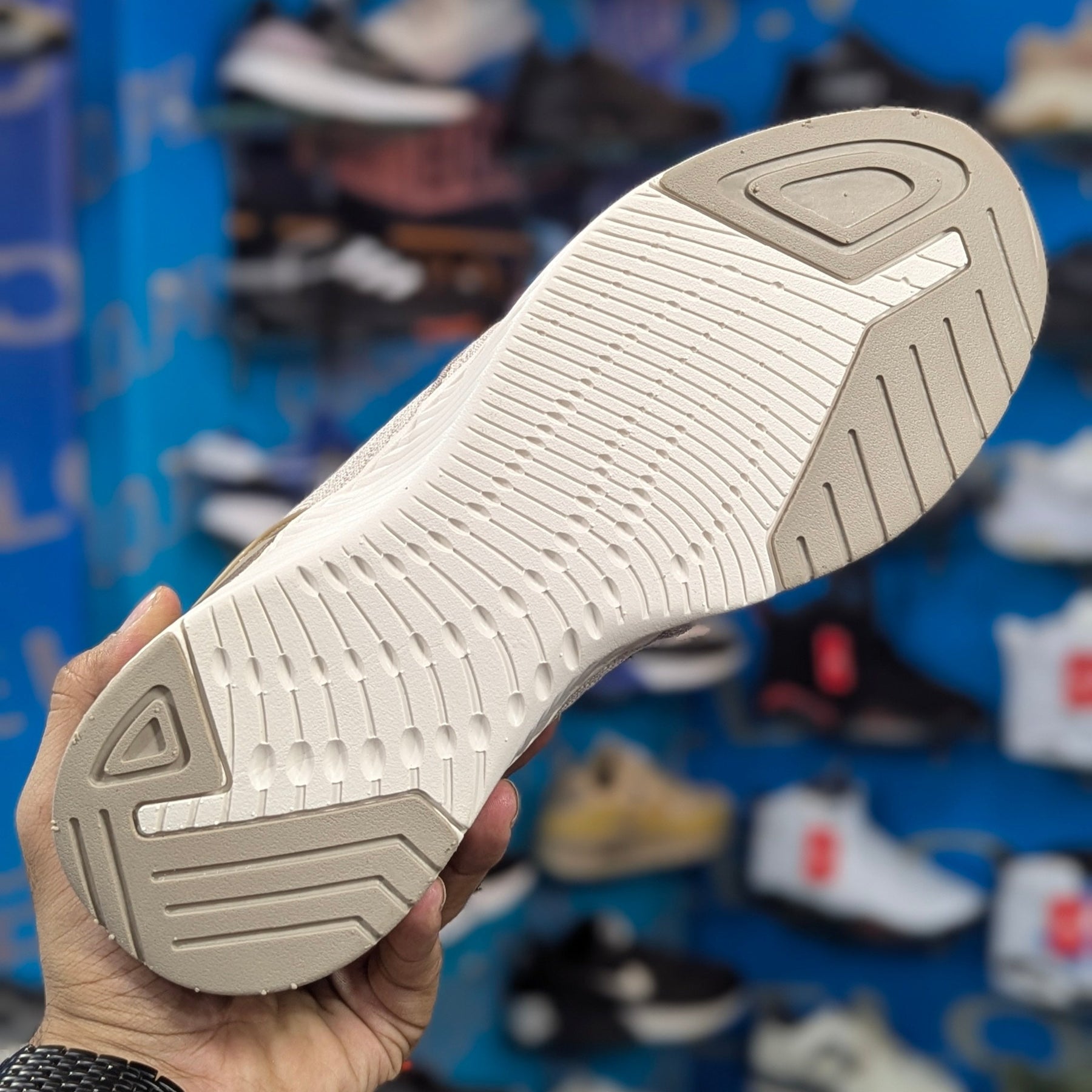 Larie Fashion Skechers Premium Quality