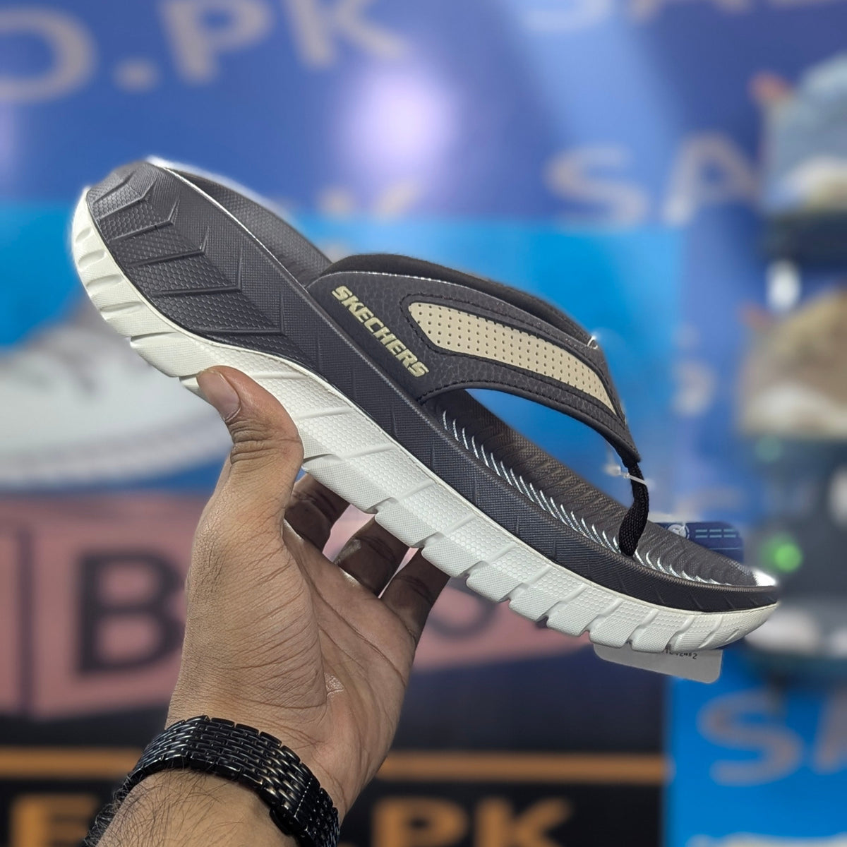 Skechers relax fit Flip Flop Brown Premium Quality (Dot perfect)