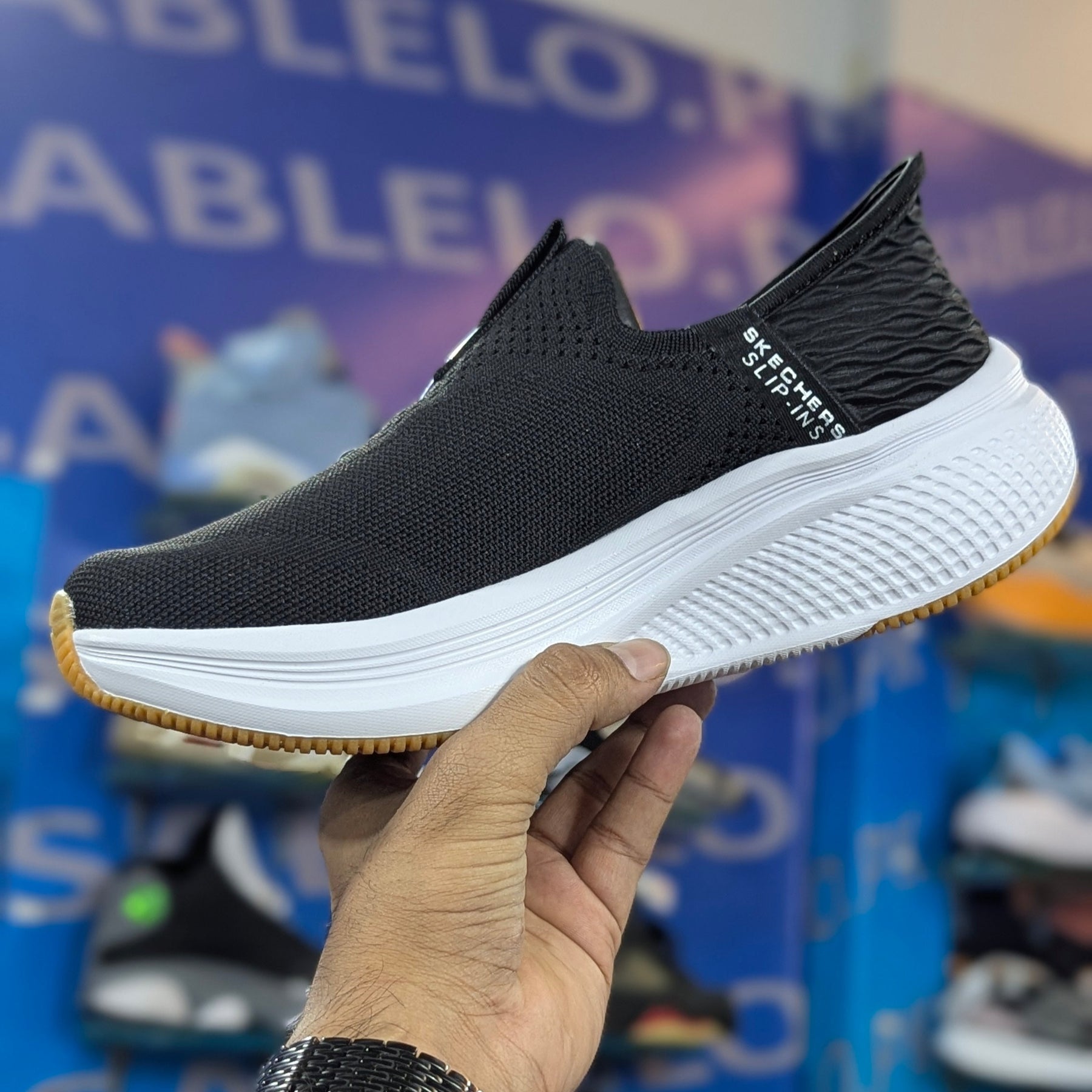 SKECHERS ULTRALIGHT Black white premium quality (Dot perfect)