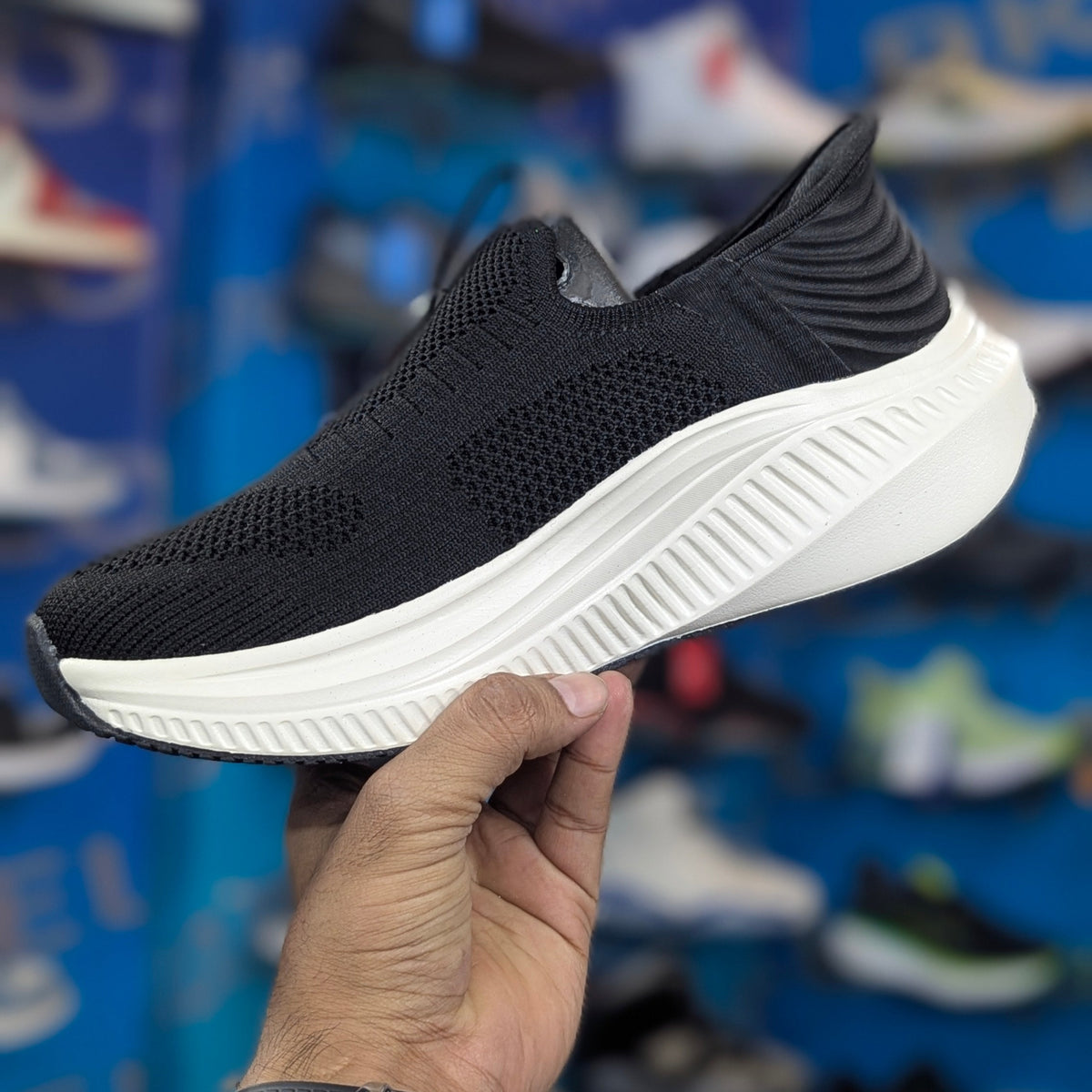 Skechers Archfit max cushion slip ins black white with logo premium quality (dot perfect)