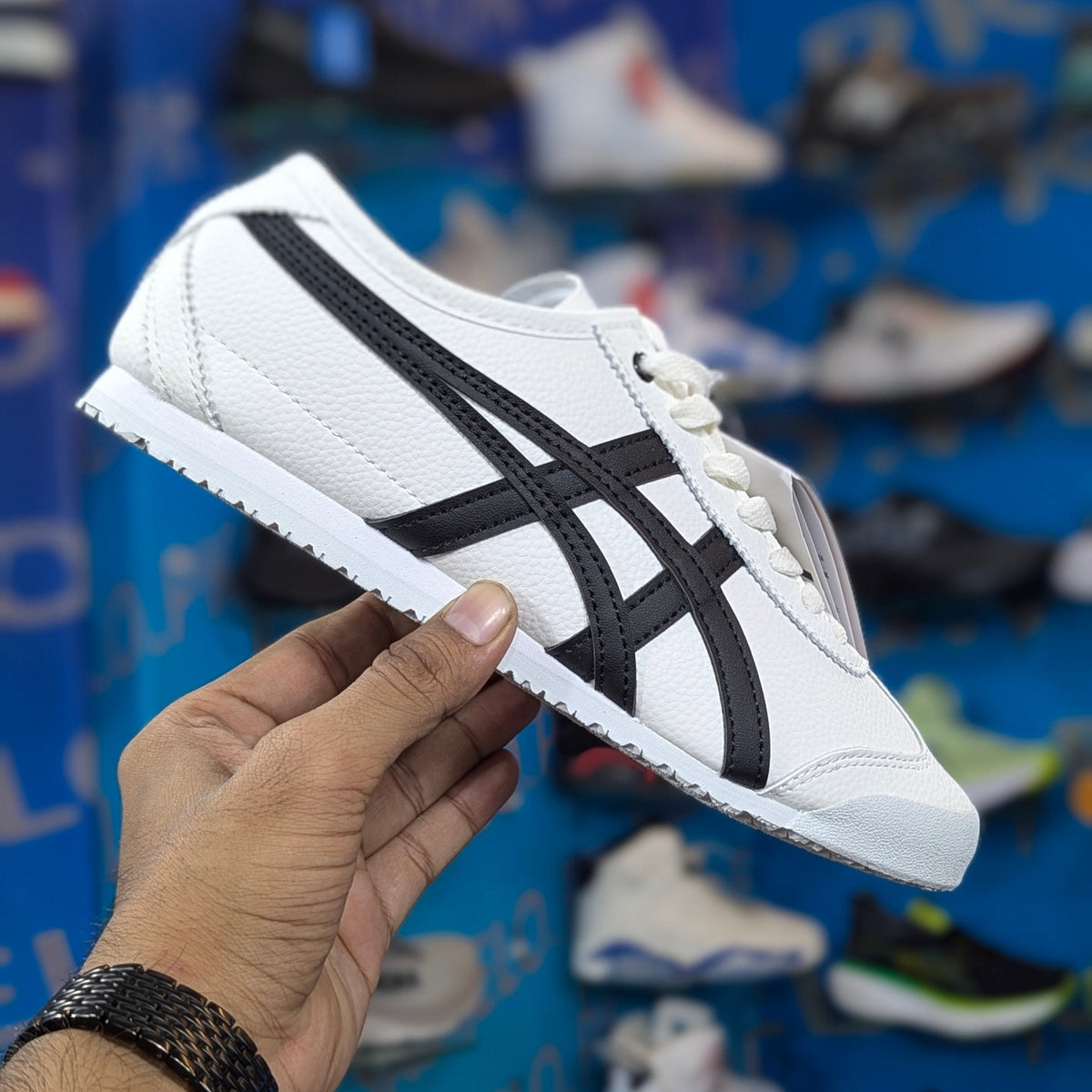 Onitsuka Tiger White Black Premium Quality (Dot PErfect)