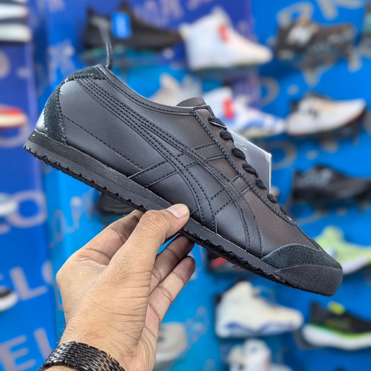 Onitsuka Tiger Triple Black Premium Quality (Dot PErefect)