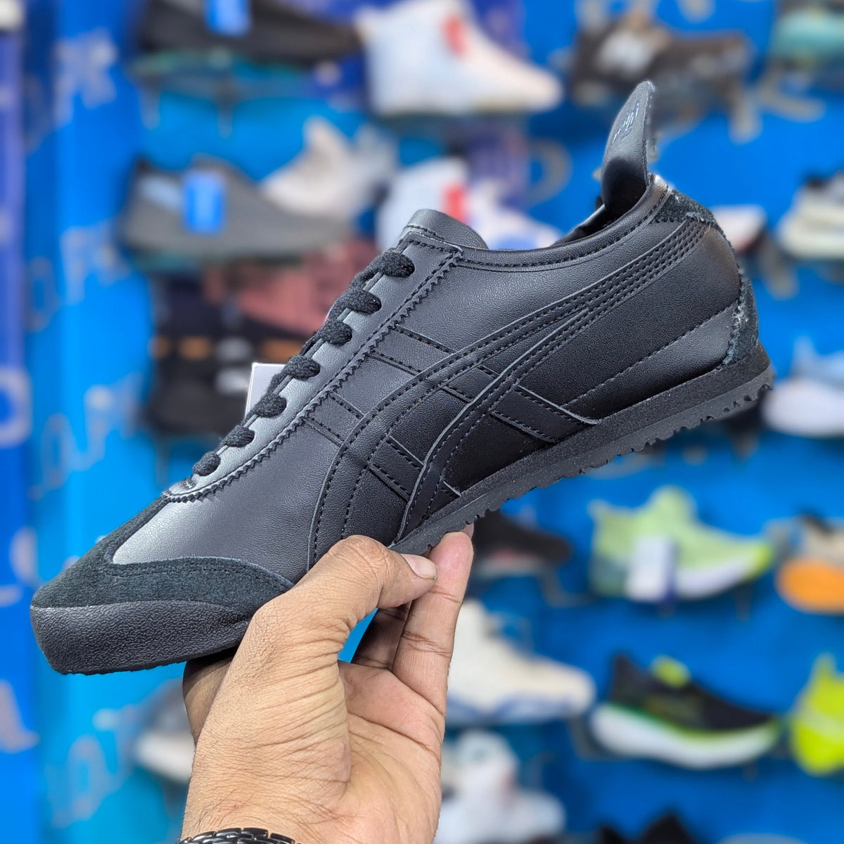 Onitsuka Tiger Triple Black Premium Quality (Dot PErefect)