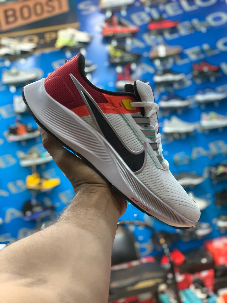 Nike air best sale zoom pegasus 18