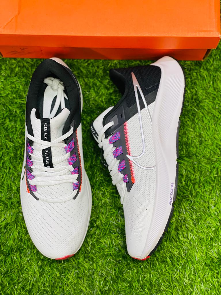 Nk Zooom Pegasus 38 (Whiite Blackk Flashh)