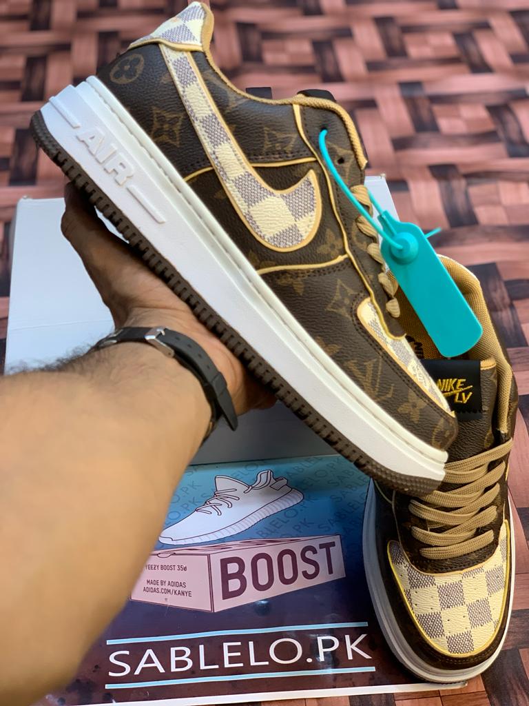 Virgil Abloh's LV x Nike Air Force 1 Brown Damiere Pattern (Dot Perfect)