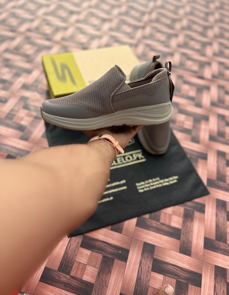 Sketcher Banlin Ultra Go-Goodyear Sole "Khaki"