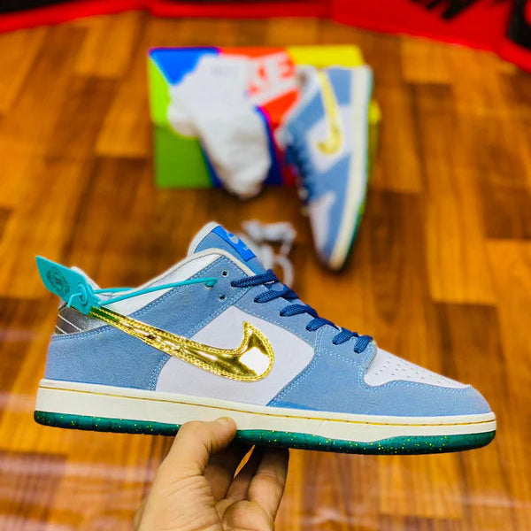 Nike Air Jordan 1 Sean Cliver x Dunk Low SB ‘Holiday Special’