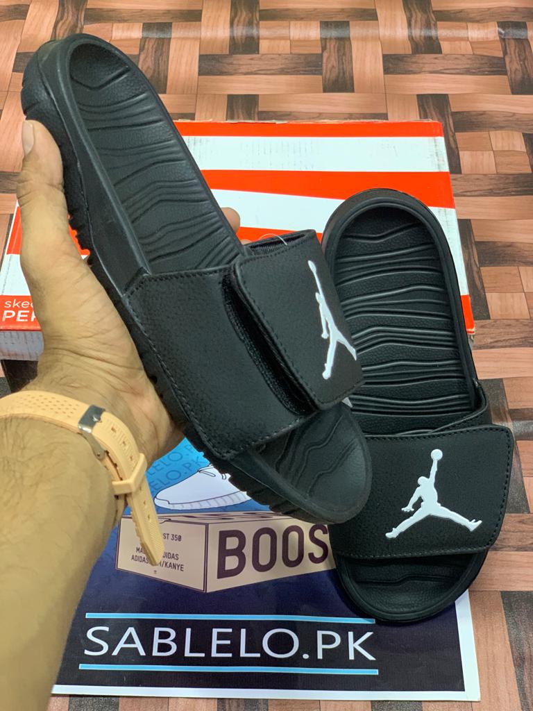 Black best sale jordan slides