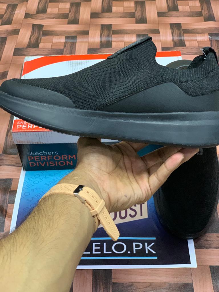 Sketchers Relax Fit Triple Black