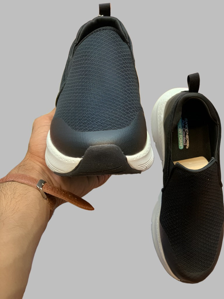 Archfit Skechers Black White Premium Quality(Dot Perfect)