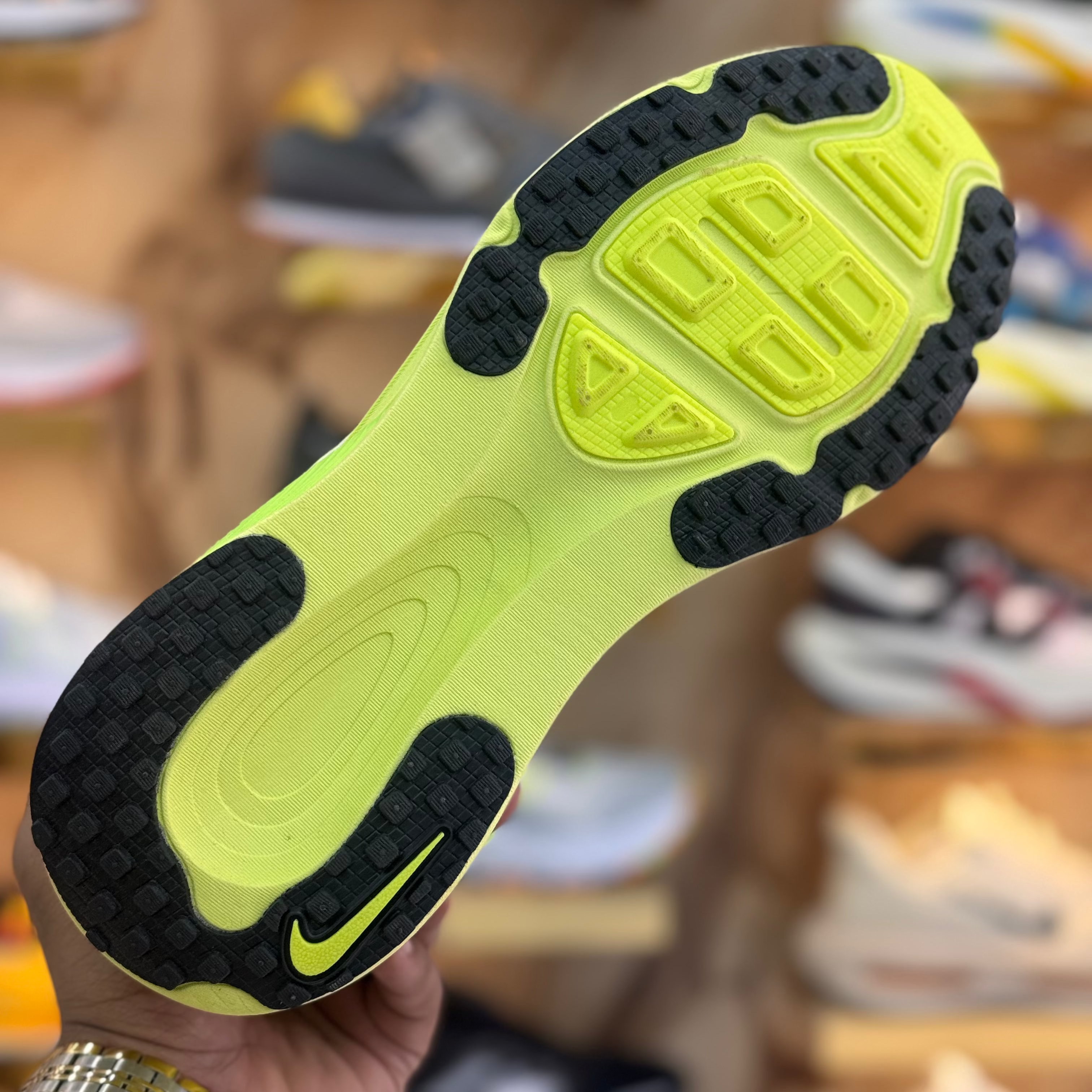Nike Vomero 18 Green Premium Quality (Dot perfect)