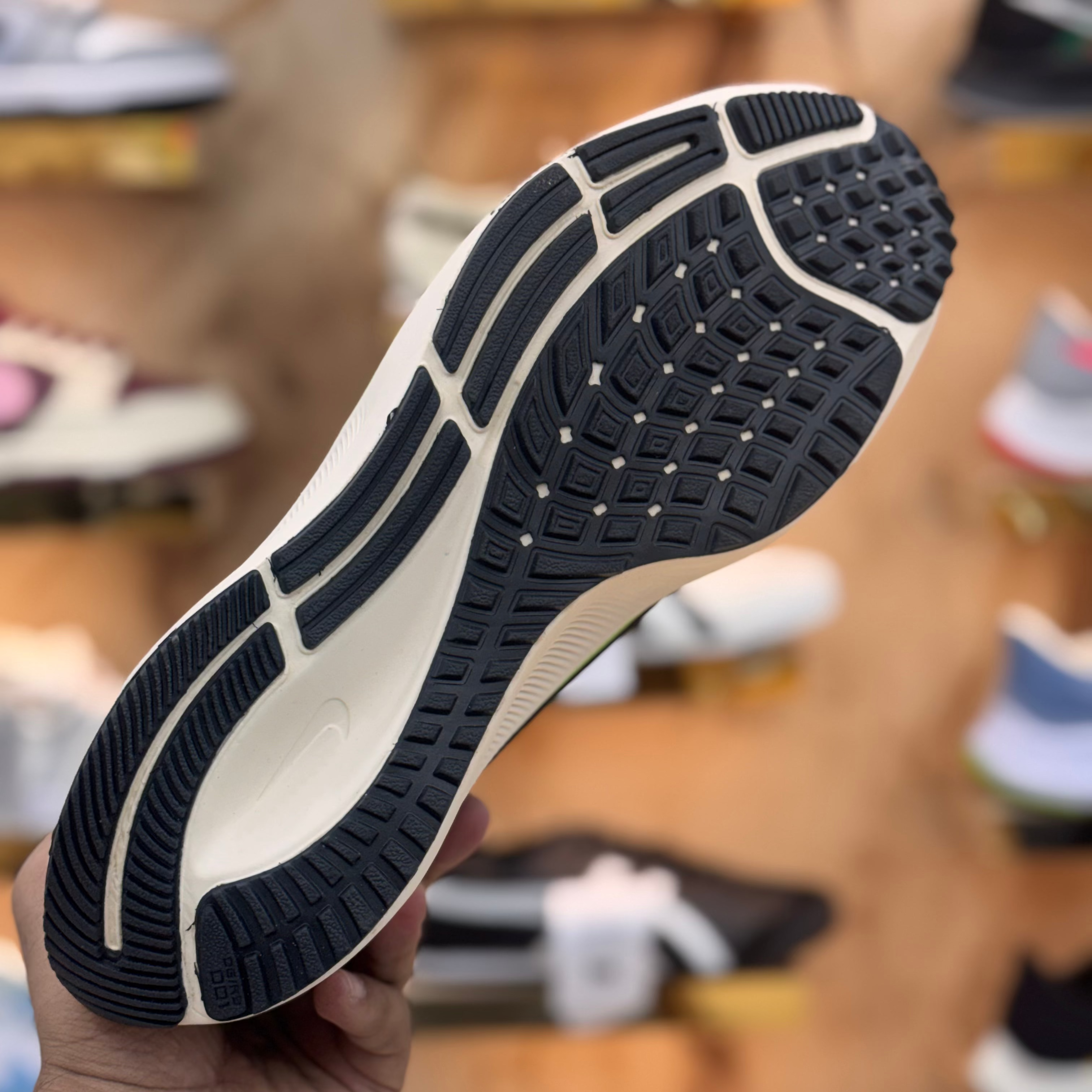 NK Pegasus 38 Black orange