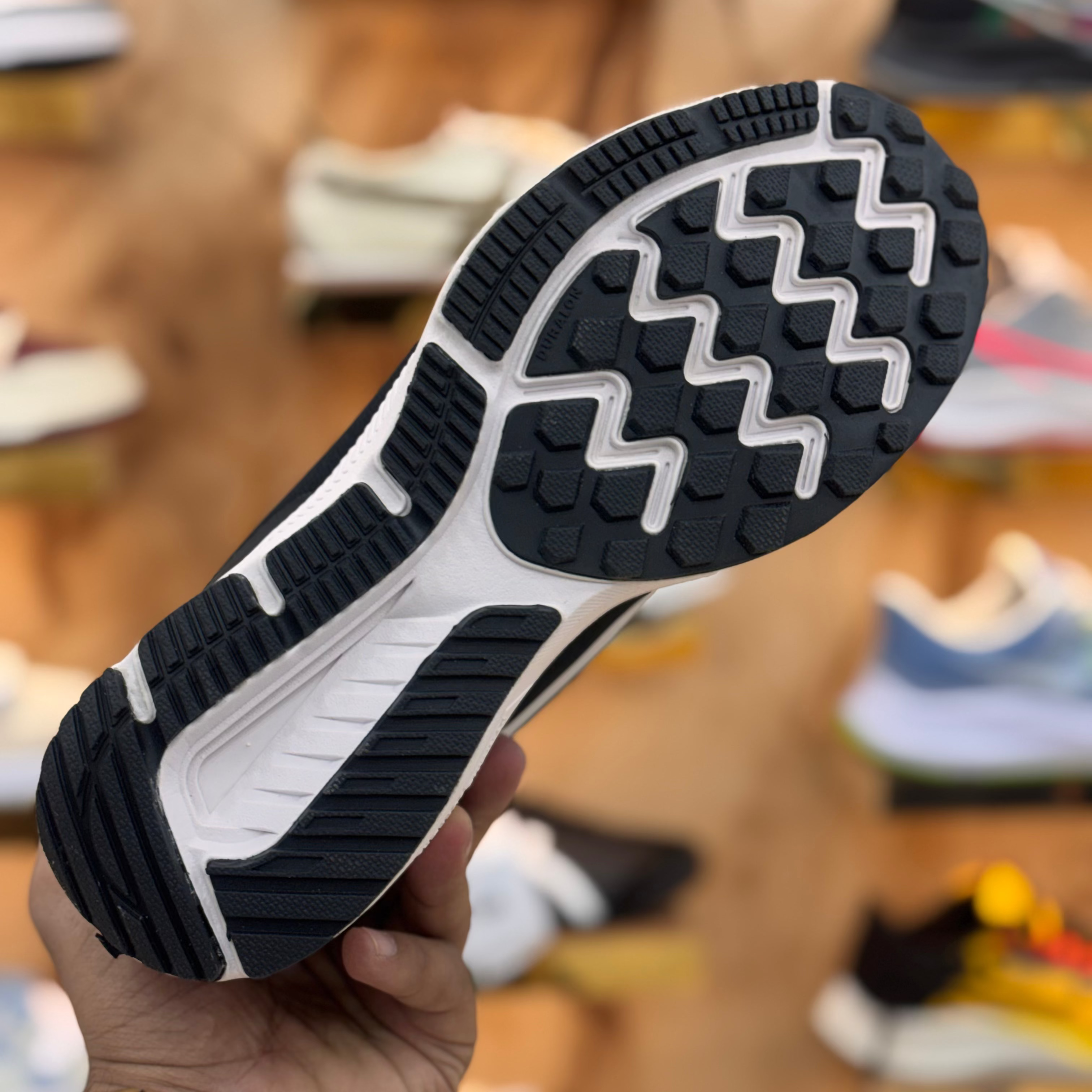 Nike guide 10 Black White Premium Quality (Dot Perfect)
