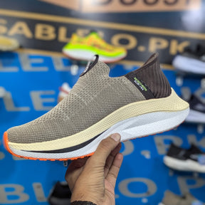 Skechers Hyper Burst Pro Premium Quality Camel Black (Dot Perfect)