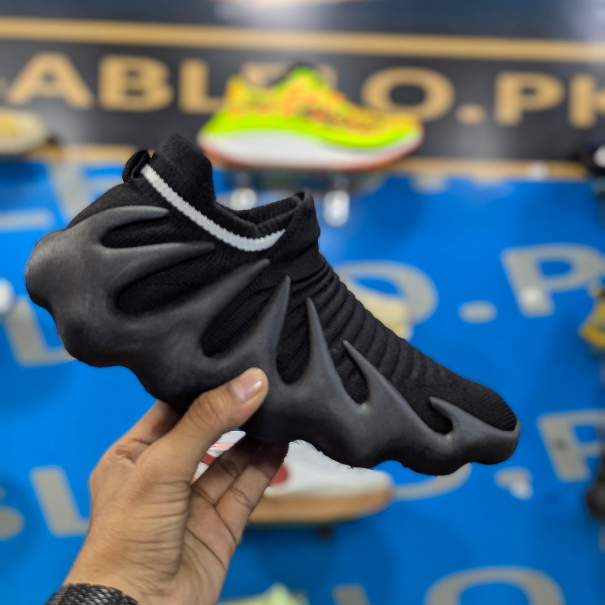 Adidas Yeezy 450 Triple Black Lace Free