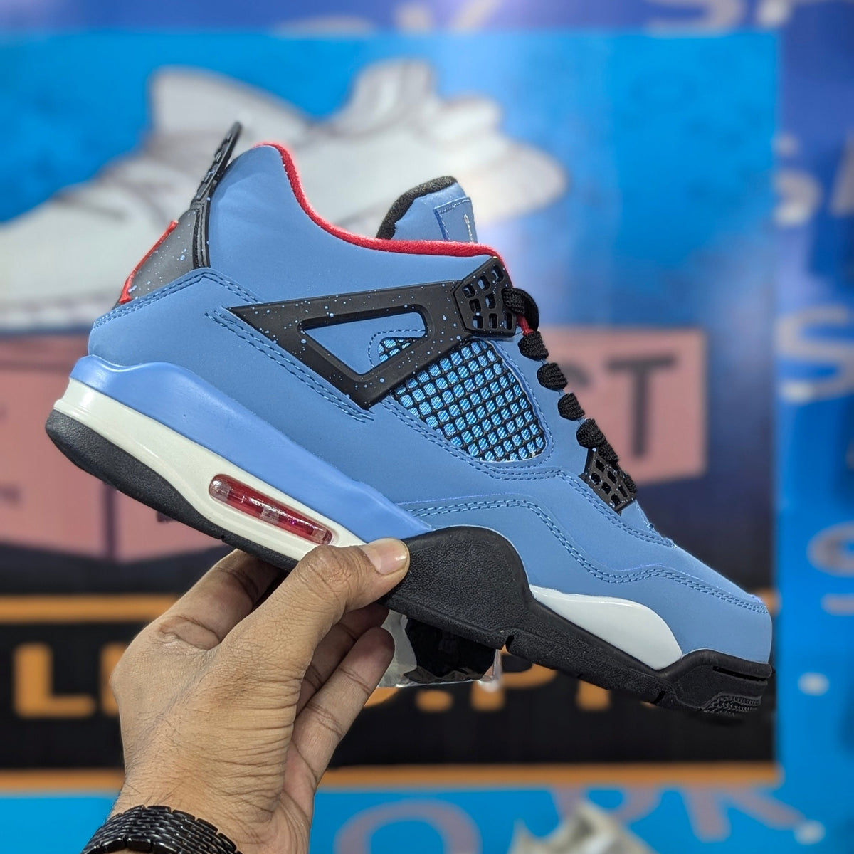 Travis Scott x Air Jordan 4 Retro "Cactus Jack"