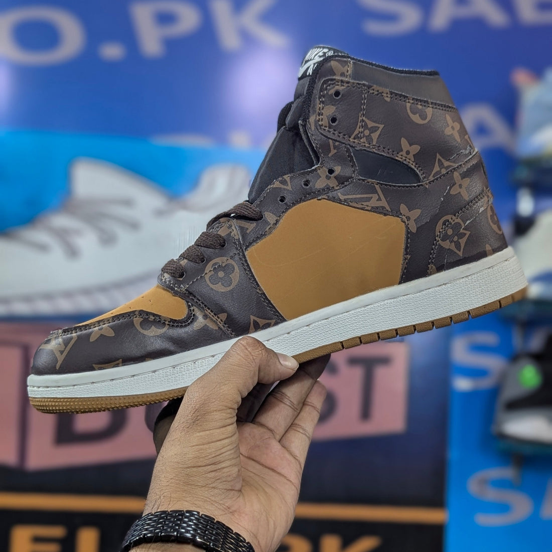 Jordan 1 louis vuitton (LV)