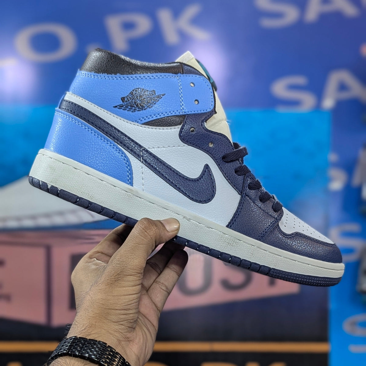 Jordan 1 High Top Obsidian