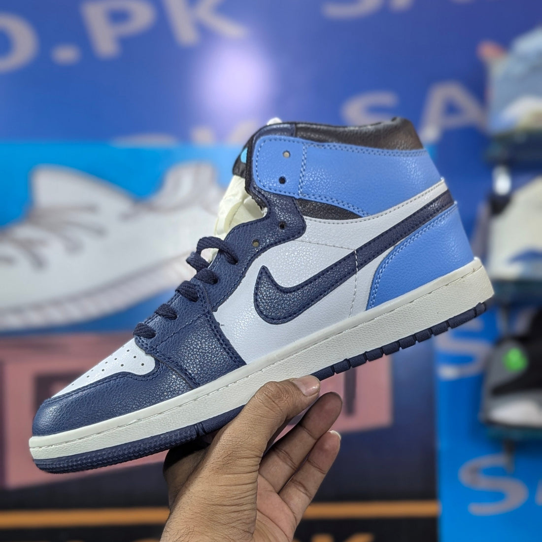 Jordan 1 High Top Obsidian