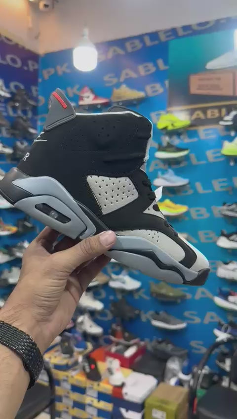Nike Air Jordan Retro 6 x Paris Saint-Germain