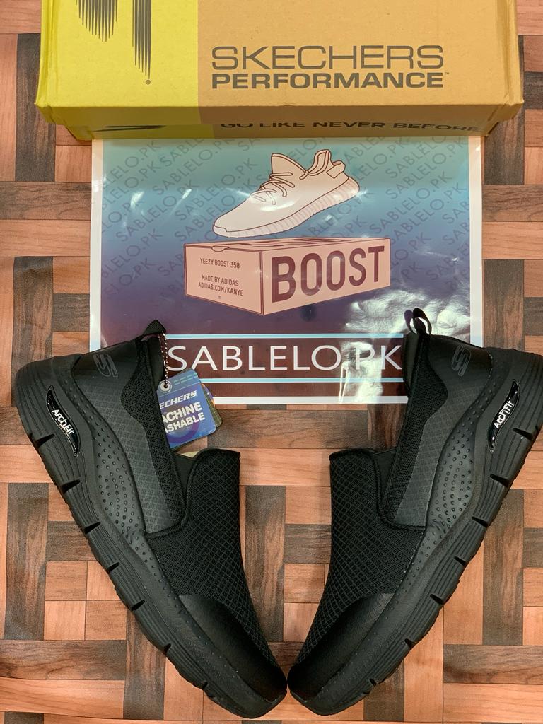 ArchFit Skechers Triple Black Premium Quality(Dot Perfect)